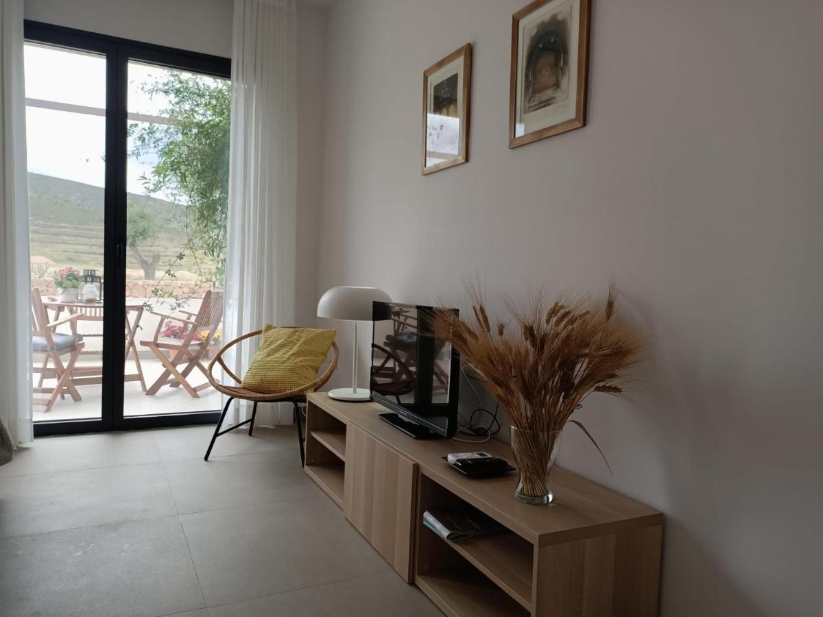 Apartamentos Madreselva Fernan Perez Ngoại thất bức ảnh