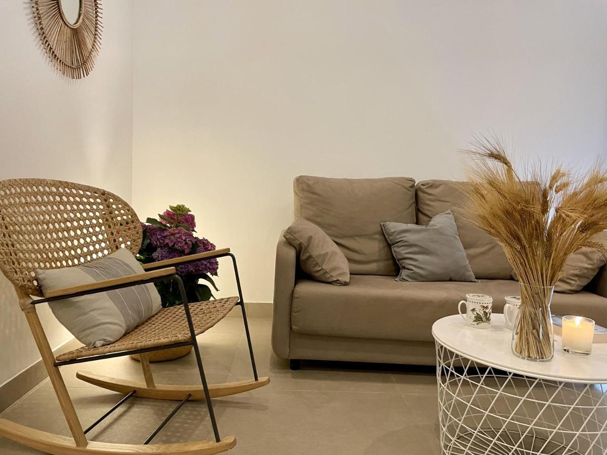 Apartamentos Madreselva Fernan Perez Ngoại thất bức ảnh