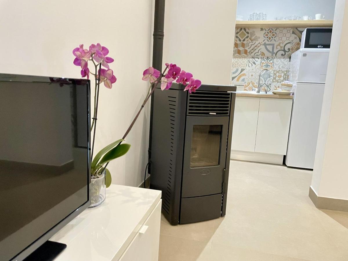 Apartamentos Madreselva Fernan Perez Ngoại thất bức ảnh