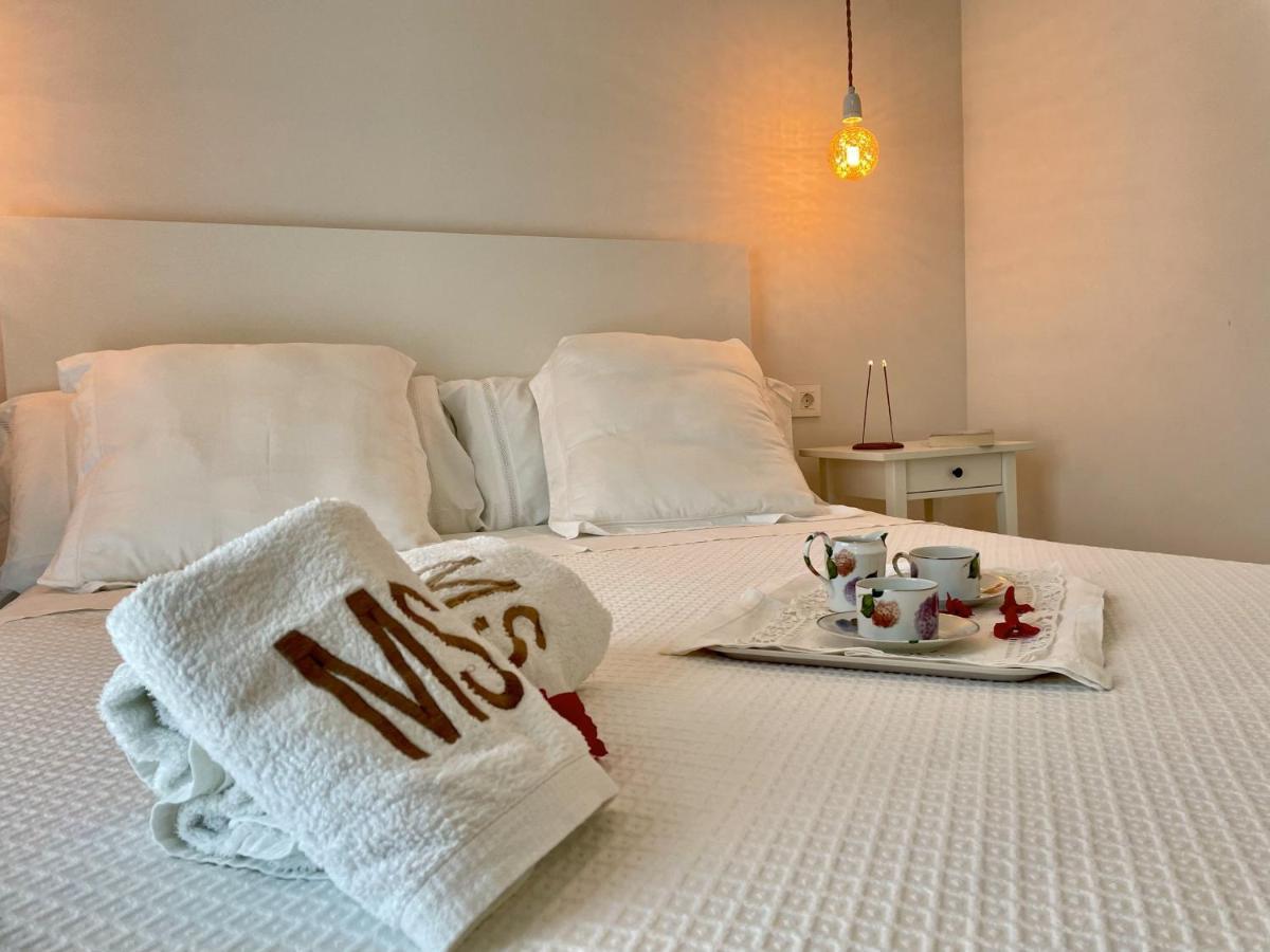 Apartamentos Madreselva Fernan Perez Ngoại thất bức ảnh