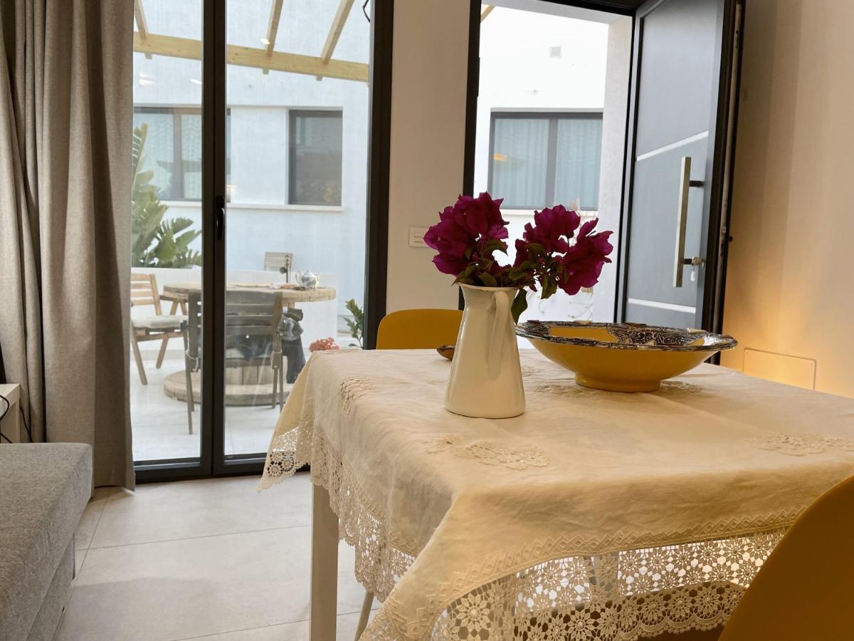 Apartamentos Madreselva Fernan Perez Ngoại thất bức ảnh