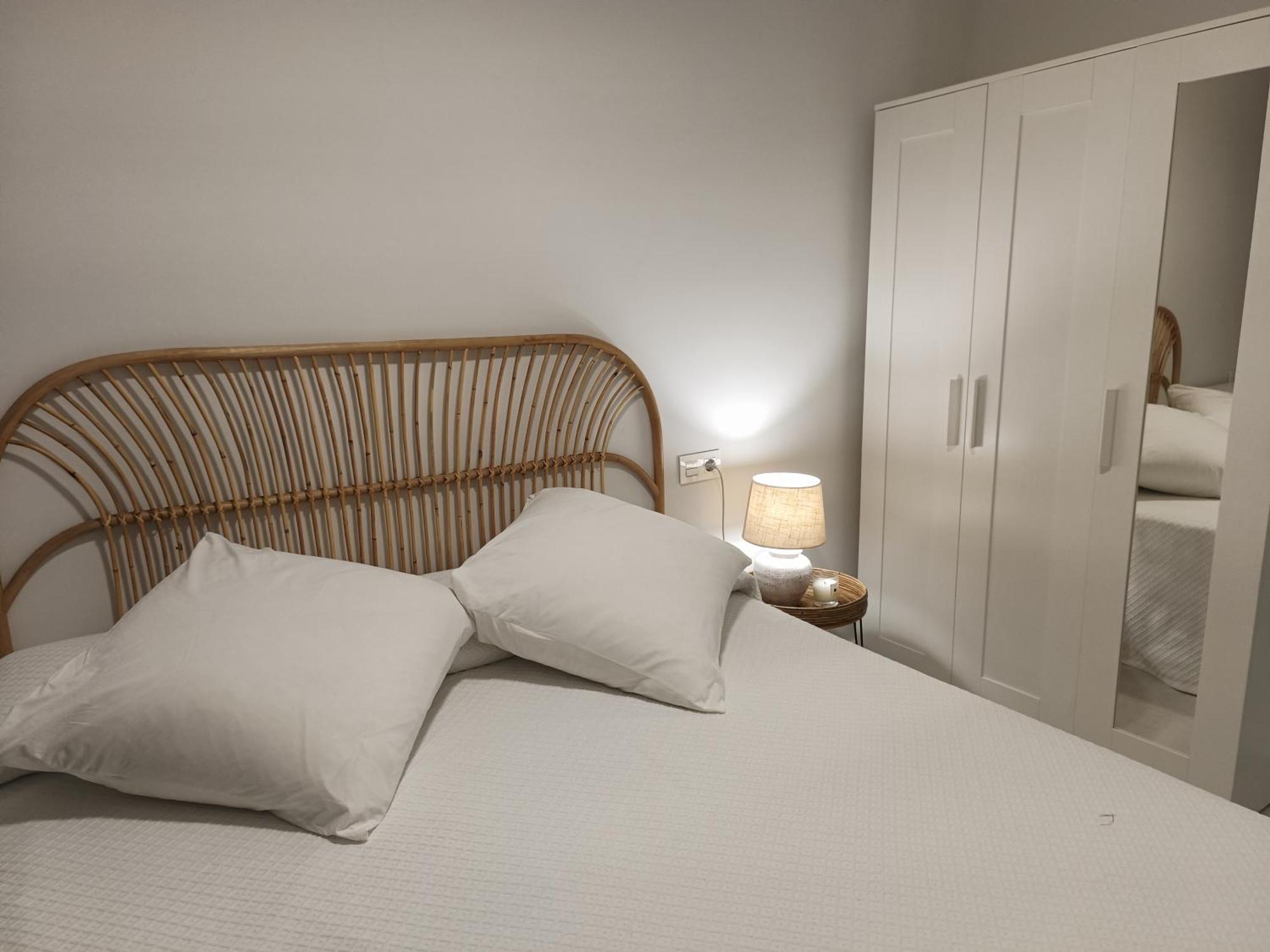 Apartamentos Madreselva Fernan Perez Ngoại thất bức ảnh